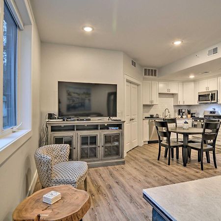 Modern Traverse City Condo About 1 Mi To Bay! Екстер'єр фото