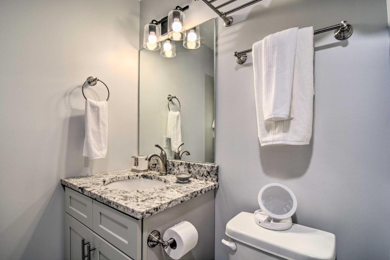 Modern Traverse City Condo About 1 Mi To Bay! Екстер'єр фото
